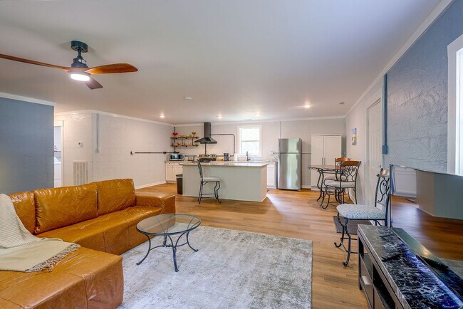Foto del edificio - 369 Tanglewood Acres Dr