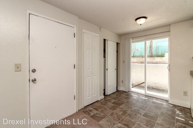 Foto del edificio - 9038 9th Ave SW