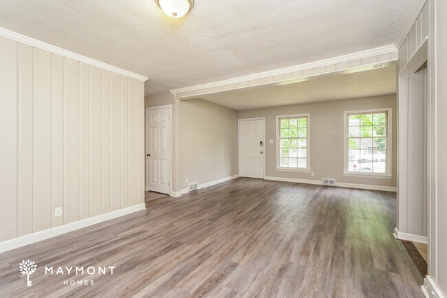 Foto del edificio - 2326 Kaywood Ln