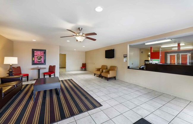 Foto del edificio - Furnished Studio-Cleveland - Great Northern Mall