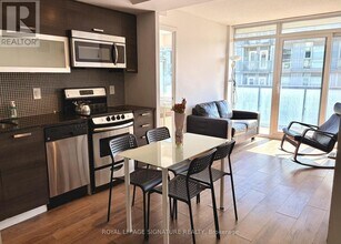 Building Photo - 36 Lisgar St