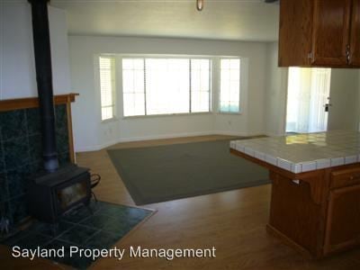 Building Photo - 23650 Loper Valley Rd