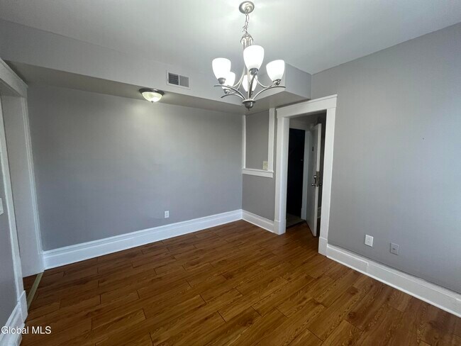 Building Photo - 151 4th St