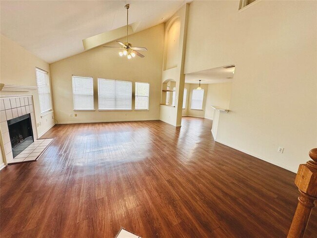 Foto del edificio - 1600 Primrose Trail