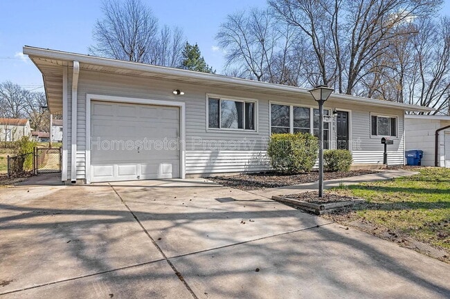 Foto del edificio - 250 Coteau Ln