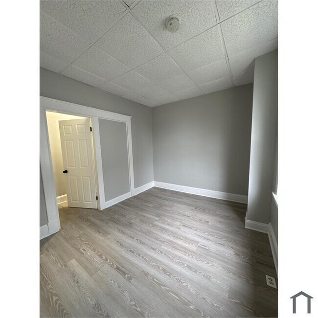 Foto del edificio - 3 Bedroom Rehabbed home