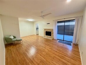 Building Photo - 5148 Amesbury Dr