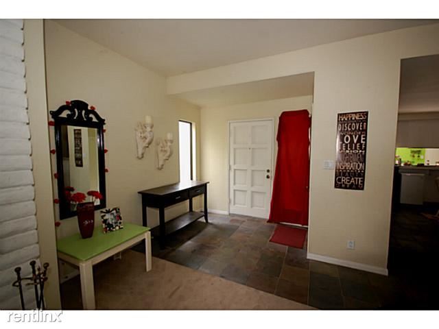 Building Photo - 5 br, 3 bath Townhome - 6624 Reservoir Lane