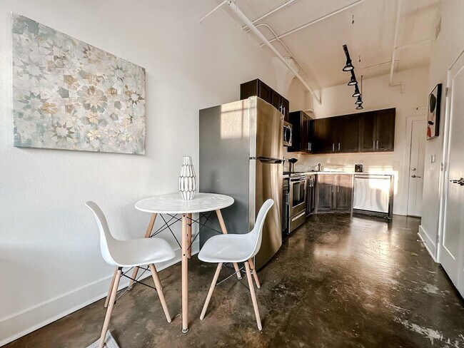 Foto del edificio - 701 E 2nd St N