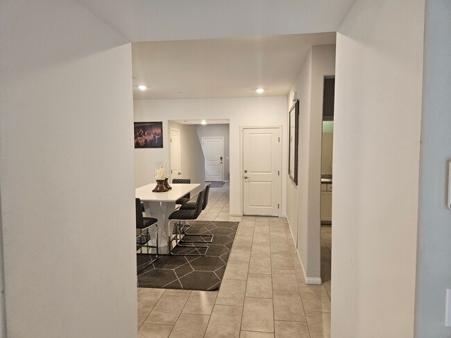 Foto del edificio - 10754 Hickam Ave