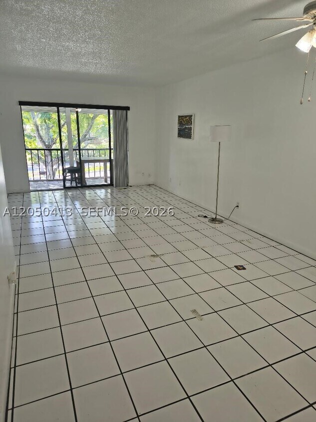 Foto del edificio - 3105 W Oakland Park Blvd