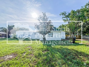 Building Photo - 10131 Steven Dr