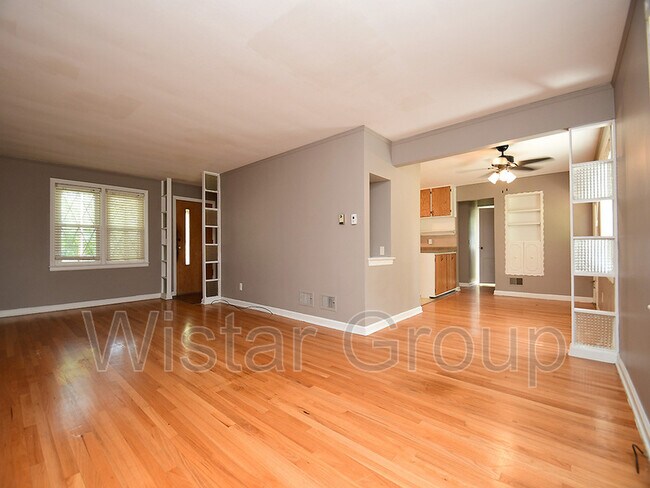 Building Photo - 5631 Sprague St