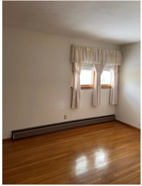 Foto del edificio - 425 E Benita Blvd