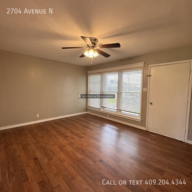 Building Photo - 2704 Avenue N