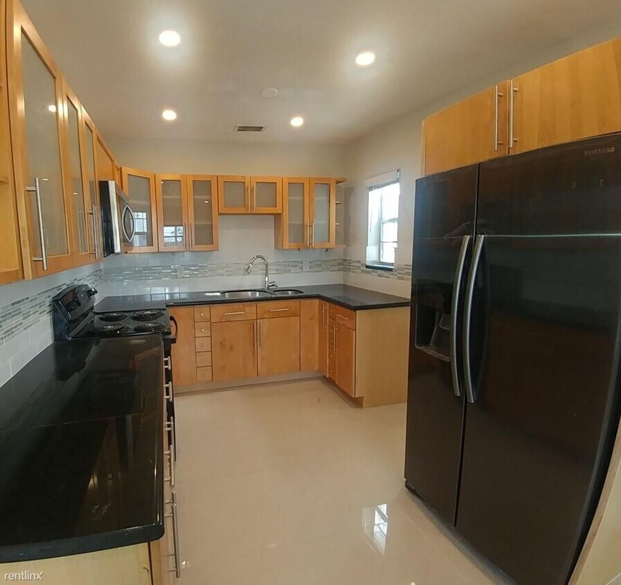 Primary Photo - 4 br, 2 bath House - 7230 SW 39th Ter