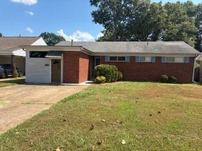 Building Photo - 284 N Yates Rd