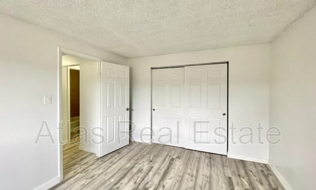 Building Photo - 15573 E 13th Ave