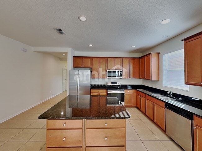 Building Photo - 1838 Castleton Dr