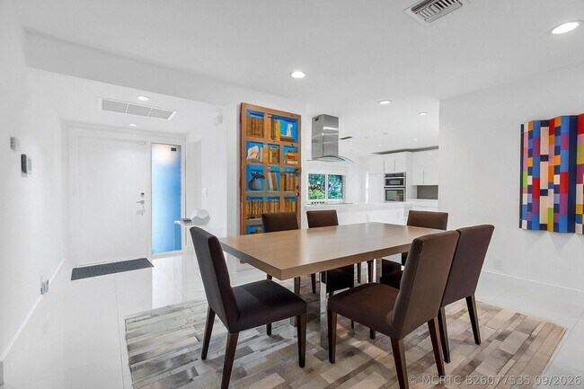 Building Photo - 3759 Oaks Clubhouse Dr