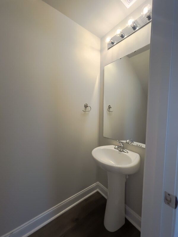 Foto del edificio - 723 Pine St