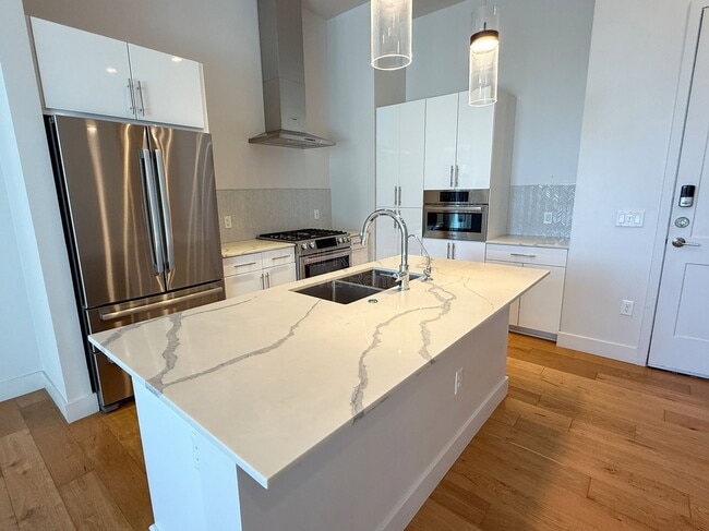 Foto del edificio - 3131 N Central Ave