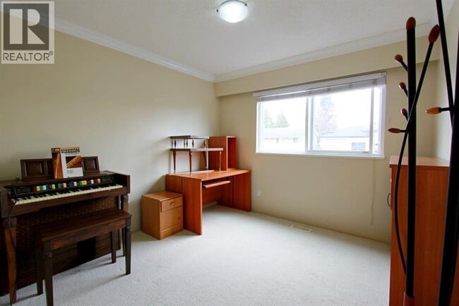 Building Photo - 3XXX Williams Rd