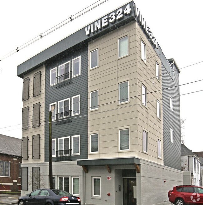 Building Photo - 324 Vine St