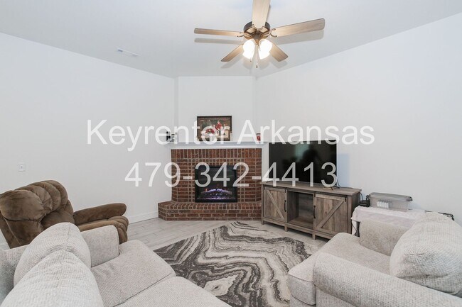 Foto del edificio - Like New Beautiful 3/2 Home in Gentry