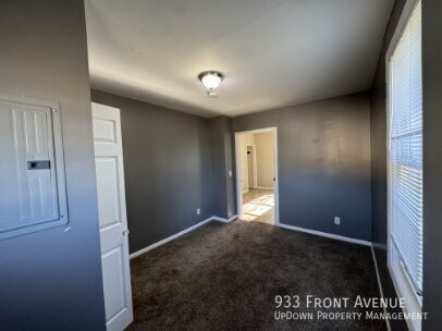 Foto del edificio - 933 Front Ave