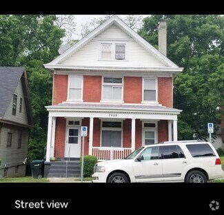 Building Photo - 2489 Paris St