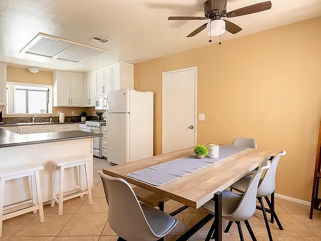 Foto del edificio - 64747 Pinehurst Cir