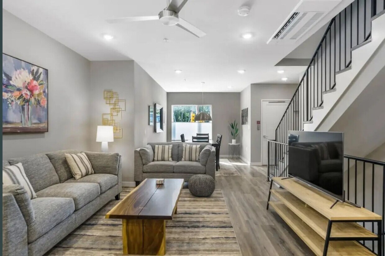 Foto principal - Stunning Furnished Townhouse in South Slope!