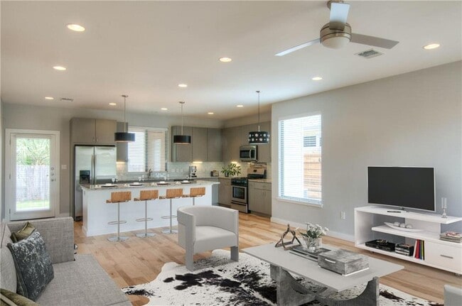 Foto del edificio - 4303 Red River St