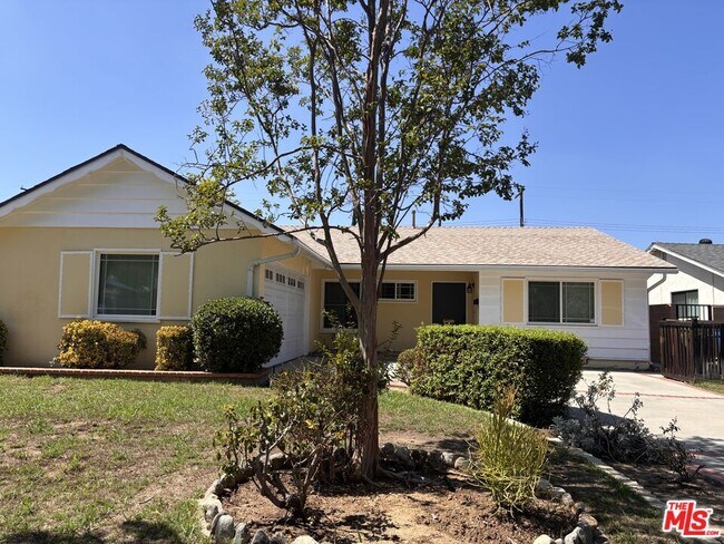 Building Photo - 6667 Lederer Ave