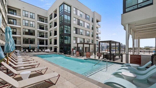Foto del edificio - 2305 Summer St