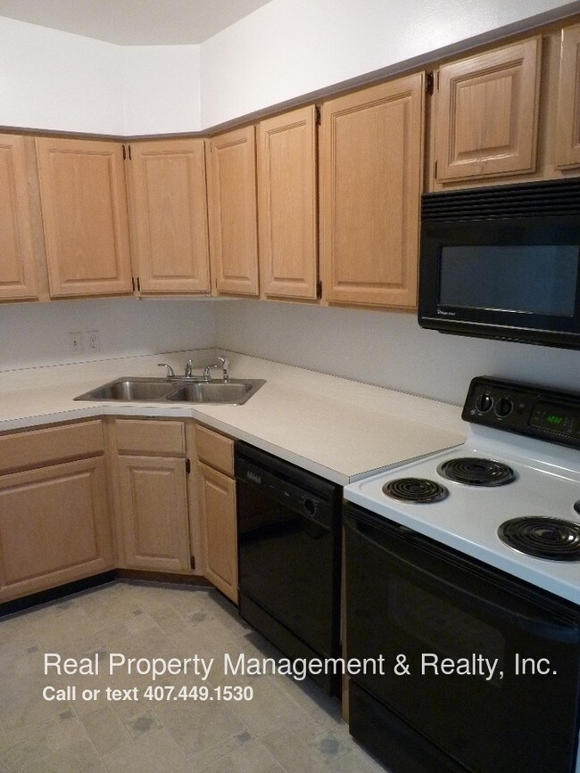 Building Photo - 2255 Coldstream Dr