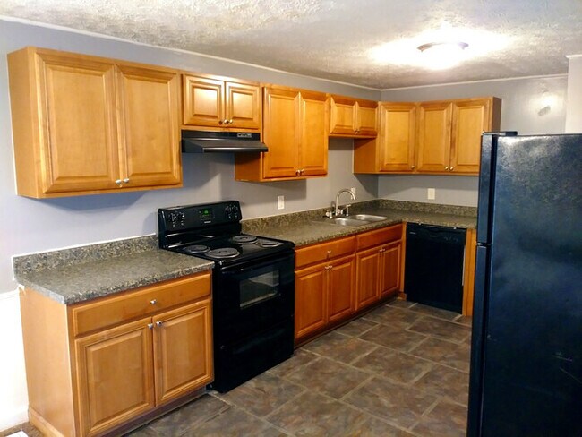 Building Photo - The Ideal Home in Austell