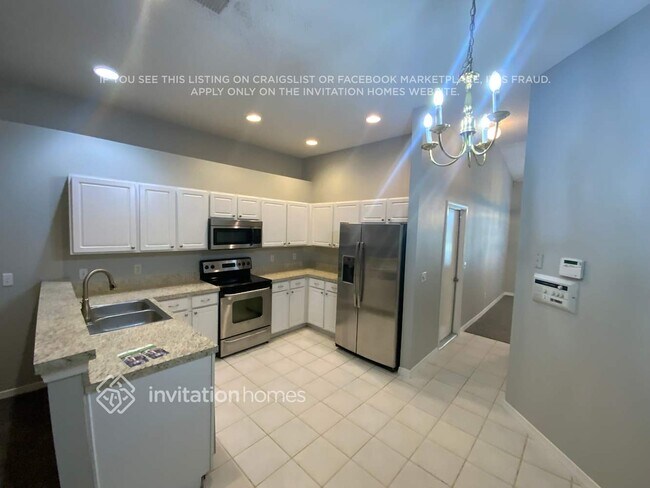 Foto del edificio - 4591 Misty Dawn Ct N