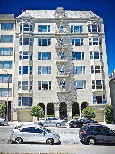 Building Photo - 2235 Laguna St