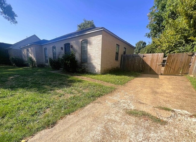 Photo - 5300 Steuben Dr House