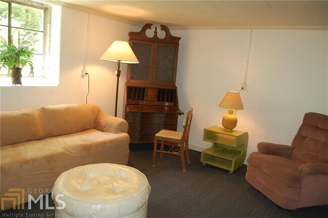 Building Photo - 649 Kenilworth Cir
