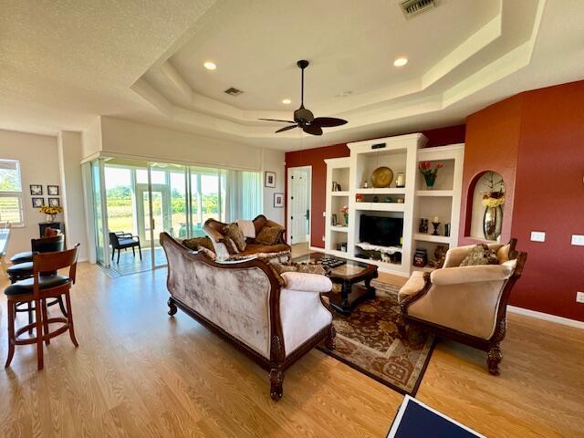 Foto del edificio - 4950 Cypress Grove Cir