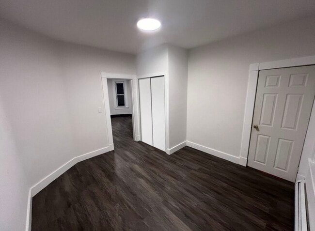Bedroom - 197 White St