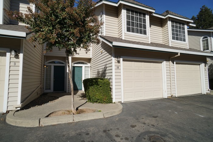 Foto principal - 1049 Bell St