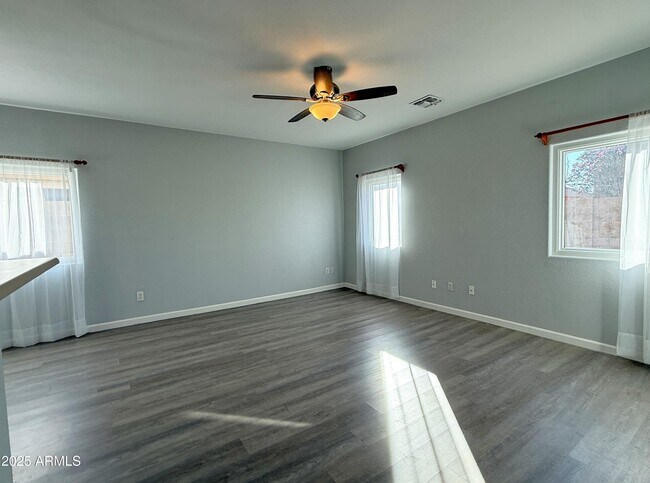 Foto del edificio - 13874 N 91st Dr