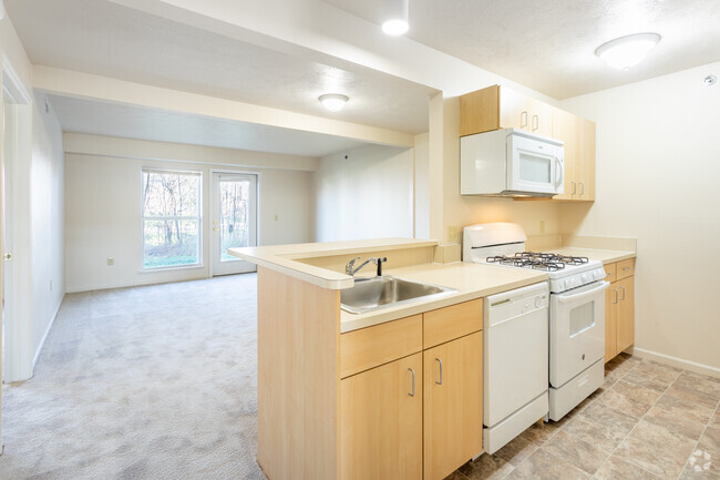 2HAB, 2BA - Traditional, 1052 ft² - Trillium Pointe Apartment Homes