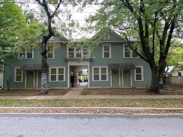 Primary Photo - 226 S Hill Ave