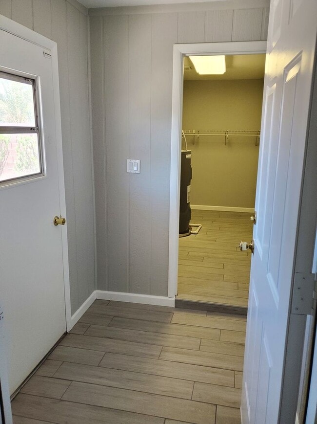 Building Photo - Dobson Ranch