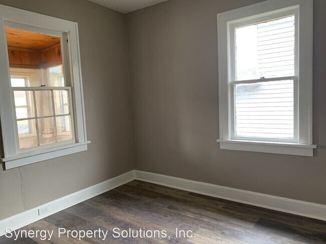 Foto del edificio - 776 Park Ave E